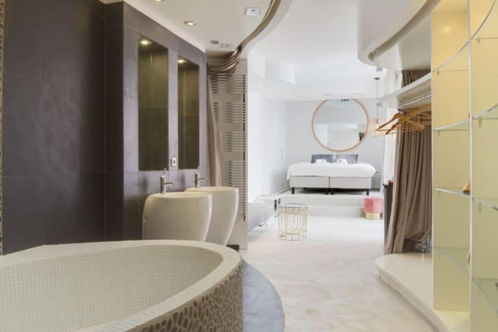 Magnifique Appartement Parisien - Marais Екстер'єр фото