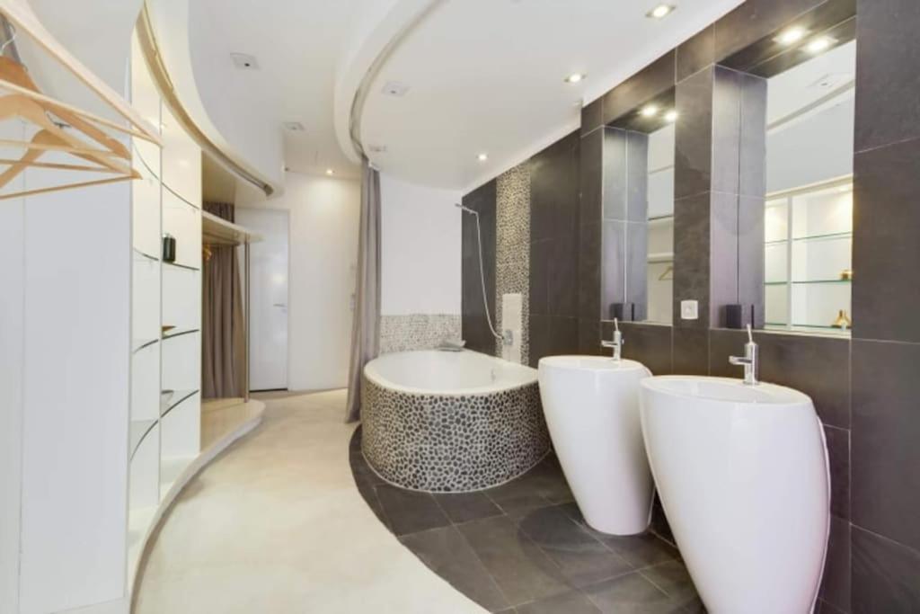 Magnifique Appartement Parisien - Marais Екстер'єр фото